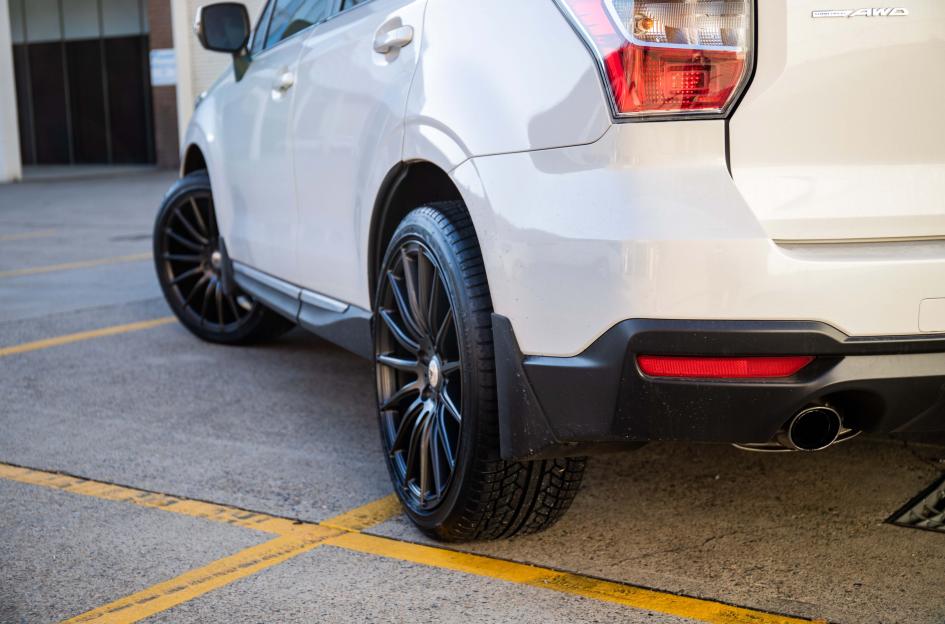 SUBARU FORESTER ABL14 GLOSS BLACK